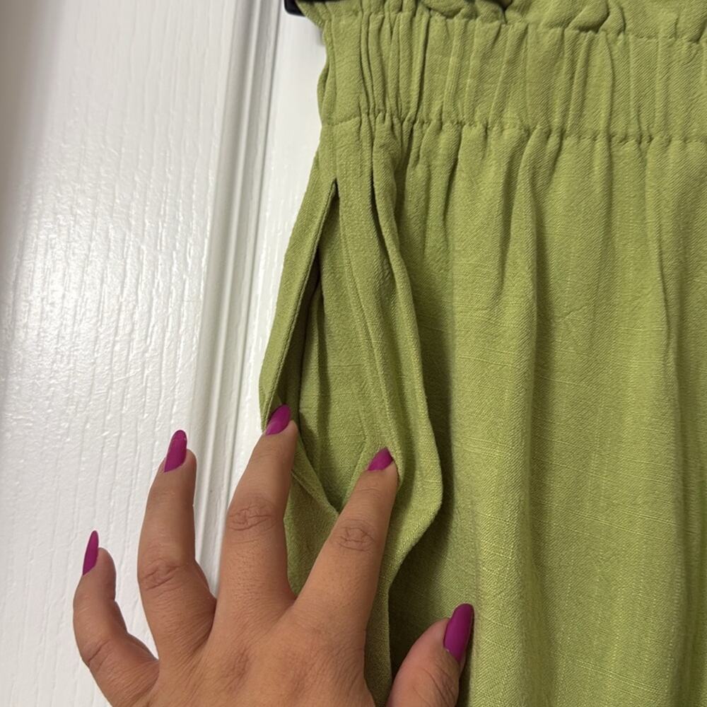 Double Zero green ruffle waist shorts with pockets size small - Picture 3 of 6